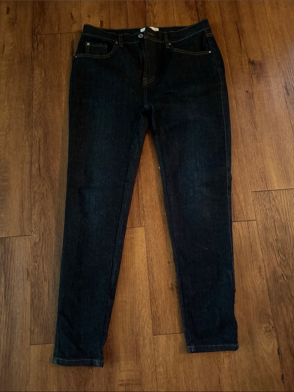 Women's Skinny Jeans in Dark Blue - Stretch Denim Fit